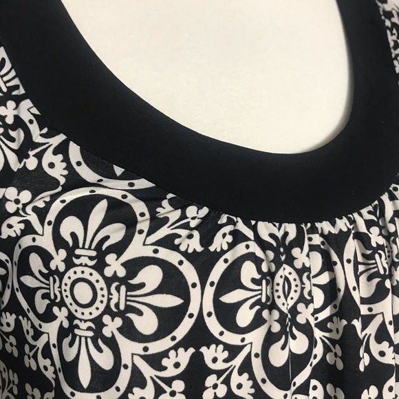 Goddess Black and White Patterned Short Sleeve Top Size Petite XL - Picture 7 of 12